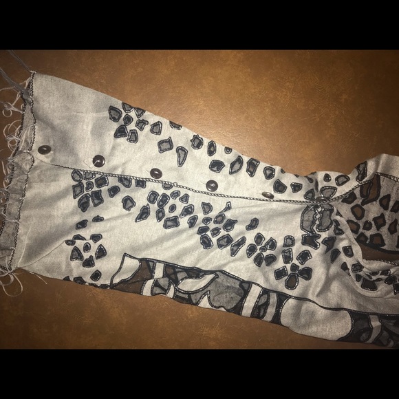 Sheer Convertible Scarf - Picture 4 of 5